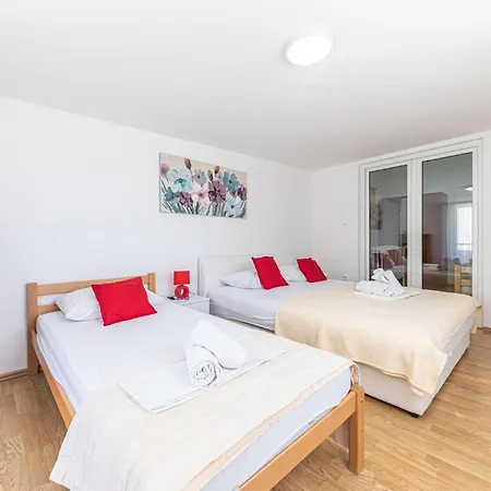 Stunning In Kastel Luksic With Kitchen *
