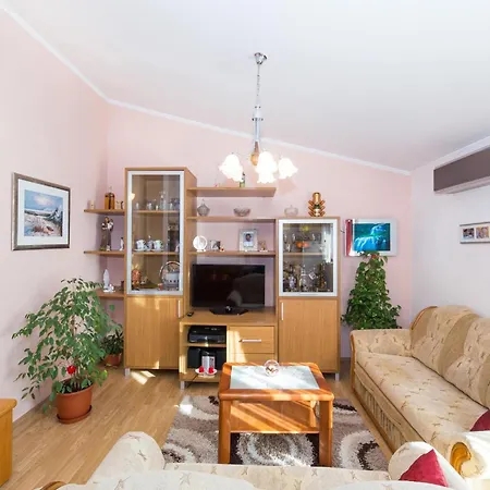 Stunning In Kastel Luksic With Kitchen