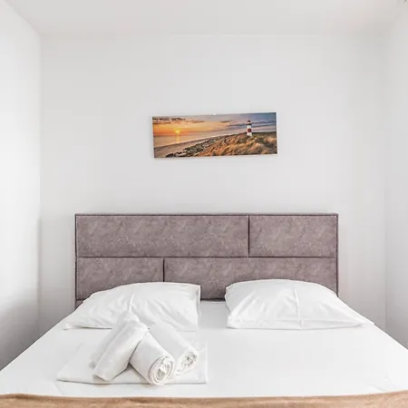 Cozy In Kastel Luksic Kaštela